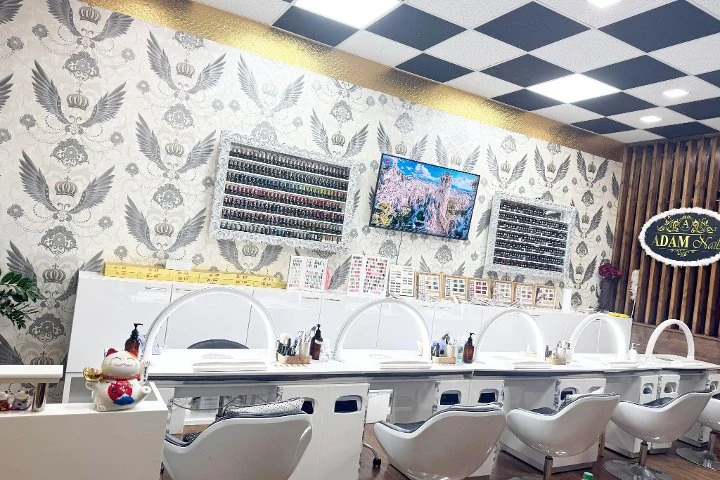 Adam Nails & Beauty – Foto 1