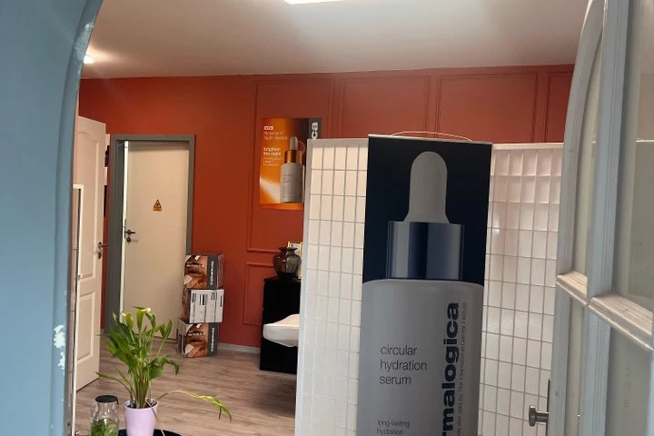 Adorned Skincare – Foto 1