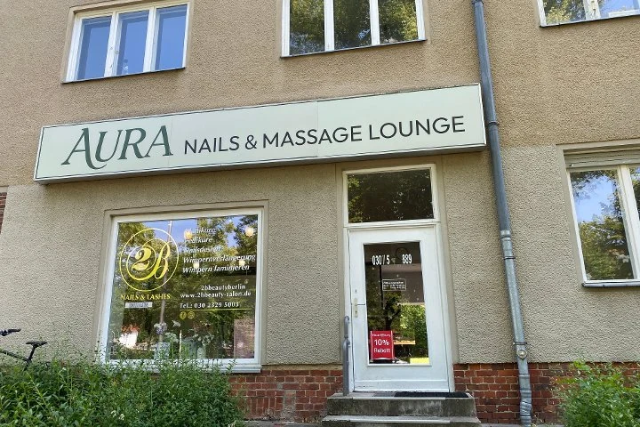 Aura Nails & Massage Lounge – Foto 1