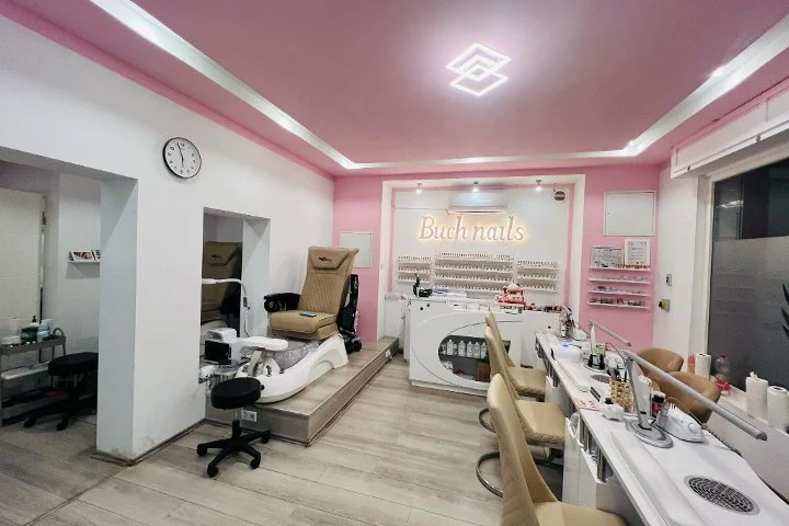 Buch Nails – Buch, Berlin