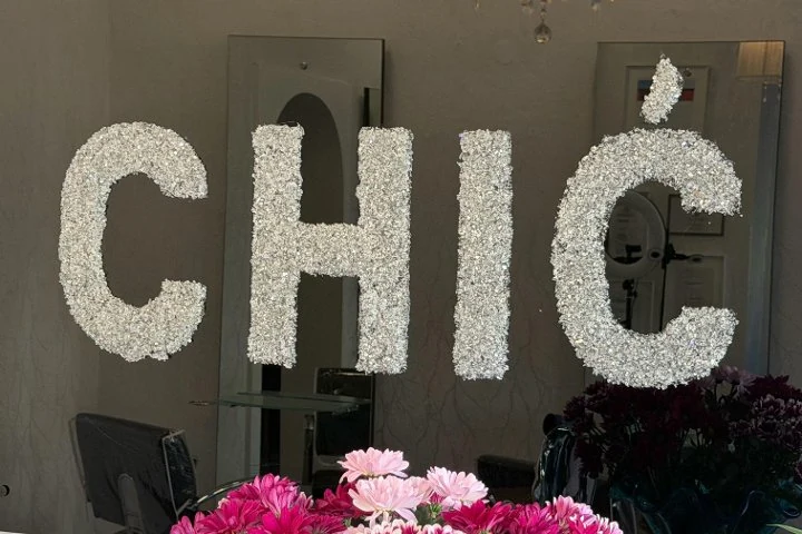 CHIĆ Friseur & Beauty – Foto 1