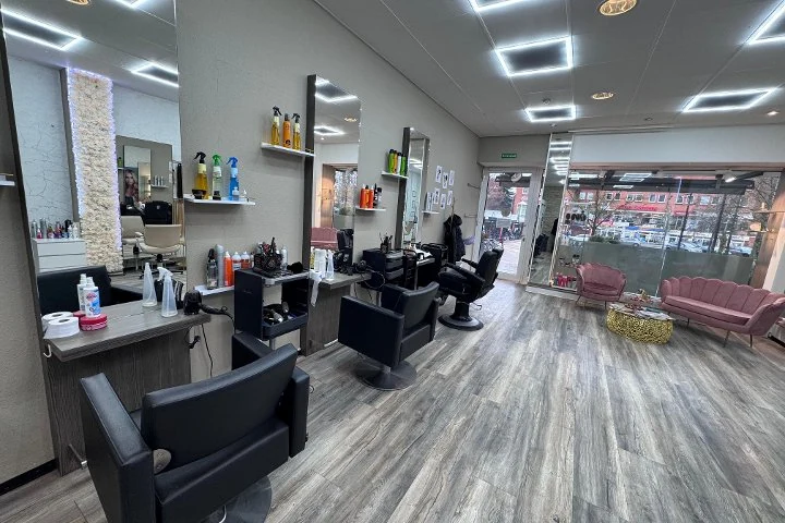Class Friseursalon Halstenbek – Halstenbek, Schleswig-Holstein