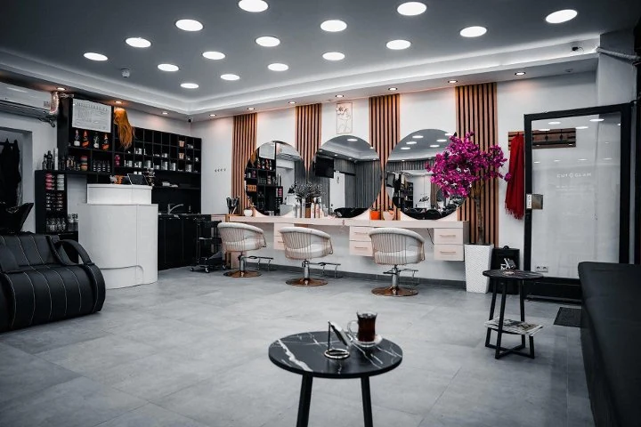 CUT & GLAM – Sendling-Westpark, München
