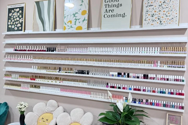 Daisy Nail – Schulterblatt, Hamburg