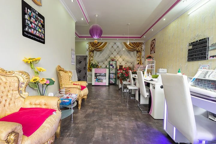Diamond Nails & Beauty - Berlin – Foto 1