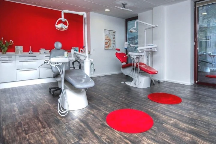 EDEL&WEISS - Bleaching Studio – Altstadt-Nord, Köln