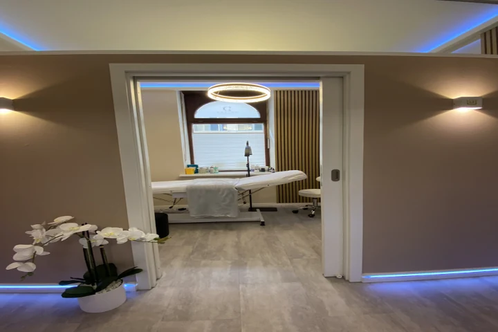 Elena bei Dollea Cosmetics – Au-Haidhausen, München