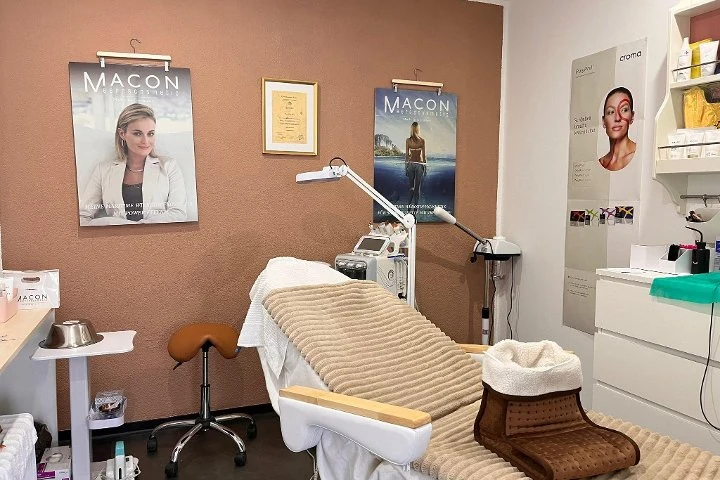 Frau Brow - Permanent Make Up Studio – Karthause, Koblenz