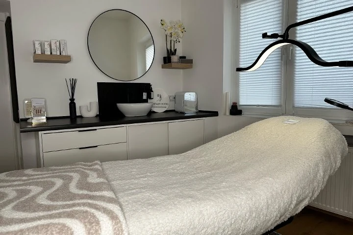 Glow & Lift Studio – Kalk, Köln