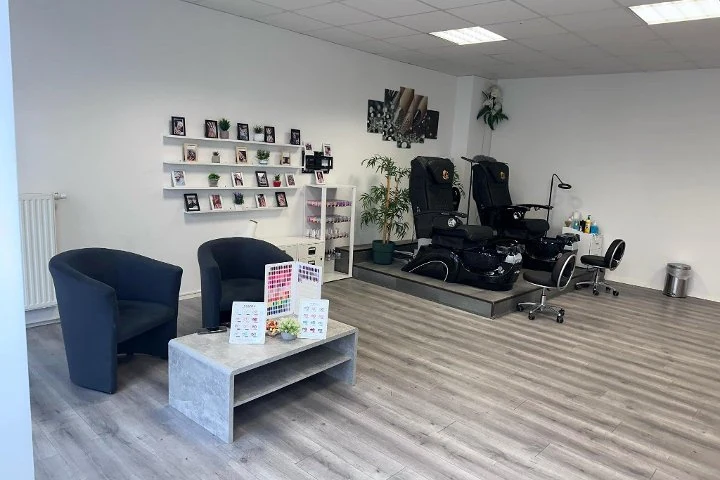 H T Nail – Geldern, Rheinland