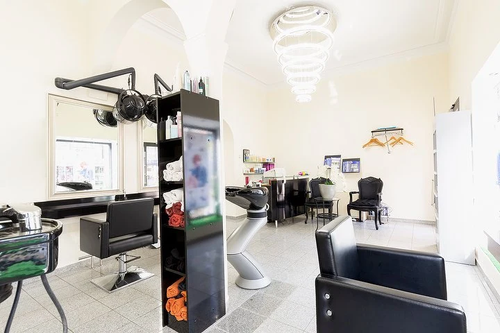 Haarstudio Form & Finish – Foto 1
