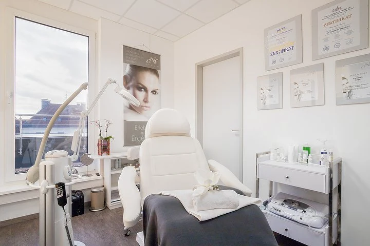 Haarzopf Cosmetics – Haarzopf, Essen