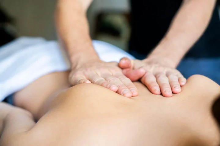 Healing Hands by Huri – Westend, Berlin