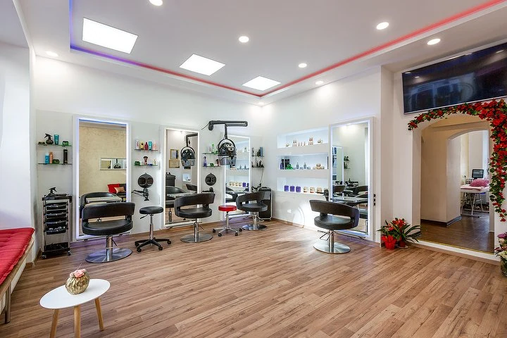 Infinity Kosmetik & Damen Friseur Salon – Maxvorstadt, München