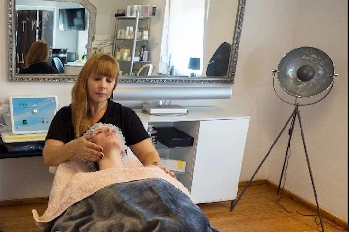 Kosmetikstudio Julia Fremgen – Niedermohr, Rheinland-Pfalz