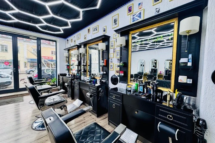 LA Friseursalon – Silberhornstraße, München