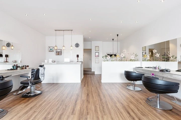 LONA HAARSTUDIO – Bonn, Bonn