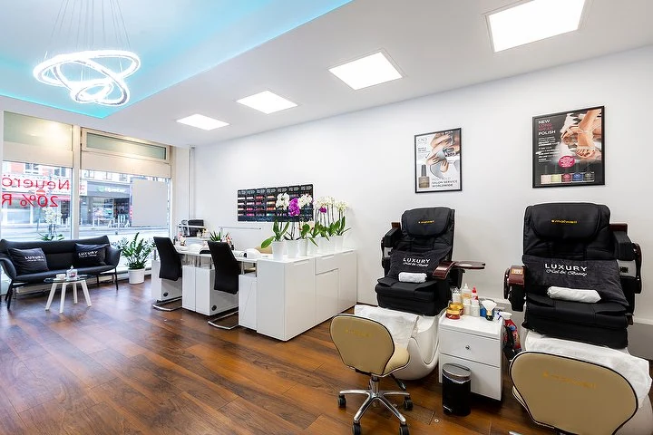 LUXURY Nails & Beauty – Innenstadt, Köln