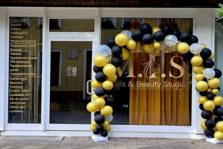 M.I.S Nails & Beauty Studio – Unna