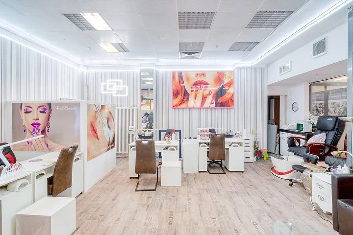 Nails Elegance im SpreeCenter – Foto 1
