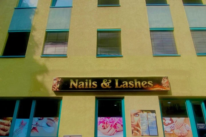 Nails & Lashes – Foto 1