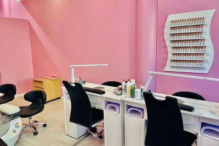 Rosen Nails – Französisch Buchholz, Berlin