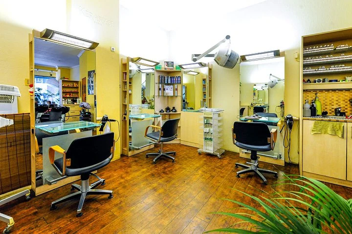 Salon 48 Hamburg – Fuhlsbüttler Straße, Hamburg
