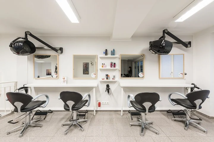 Salon Stufenschnitt – Wandsbek, Hamburg