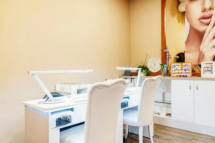 Sky Cosmetics Nails & More – Mitte, Berlin