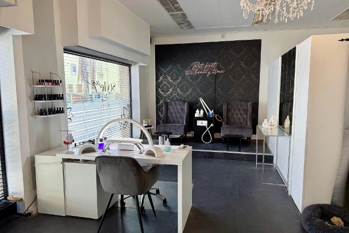 Style Up Lounge – Obertürkheim, Stuttgart
