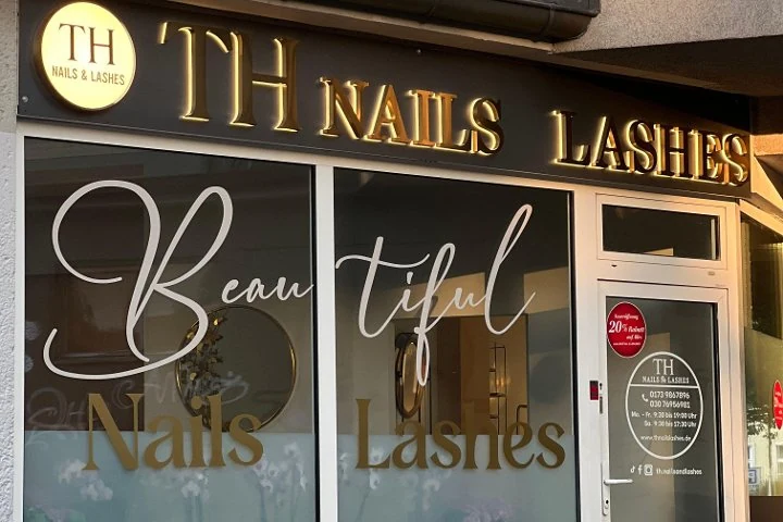 TH Nails & Lashes – Foto 1