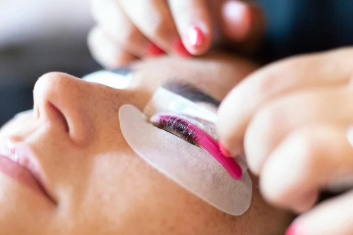 Victory Nails & Lashes – Foto 1